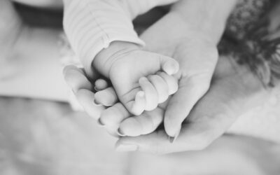 Se amplía el permiso de nacimiento y cuidado relativa a la conciliación de la vida familiar y la vida profesional de los progenitores y los cuidadores.